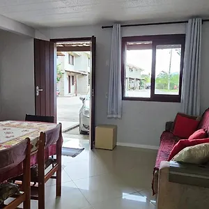  Casa de Férias Residencial Hannah - Casa 6 - Sc - Bairro Perequê